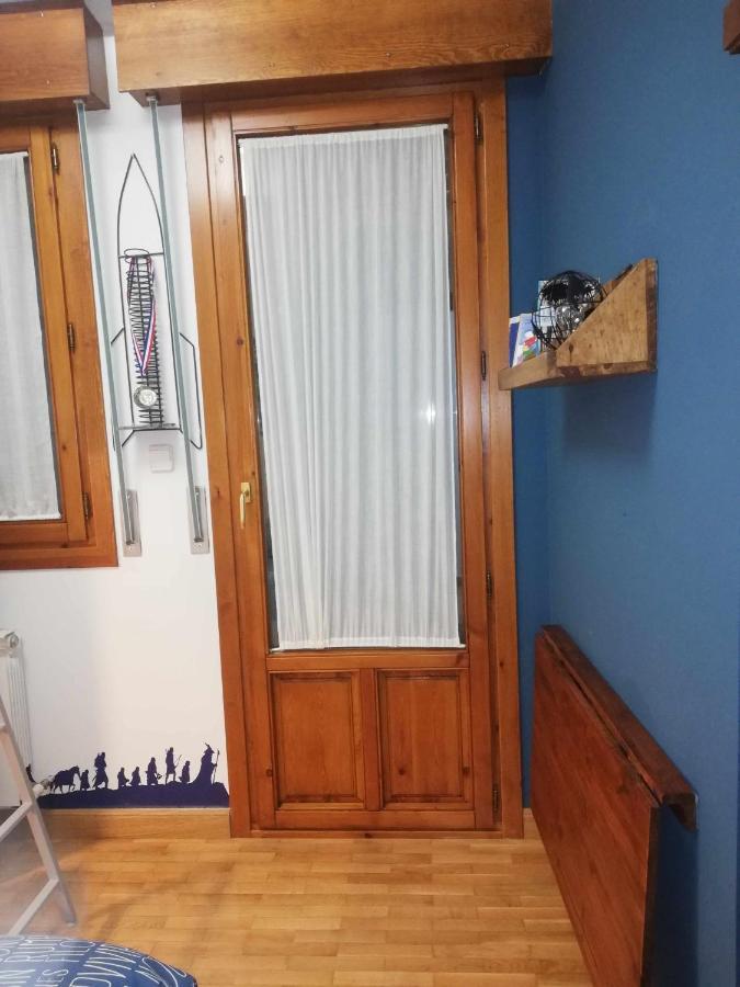 La Casa Del Gatico Apartman Lumbier Kültér fotó